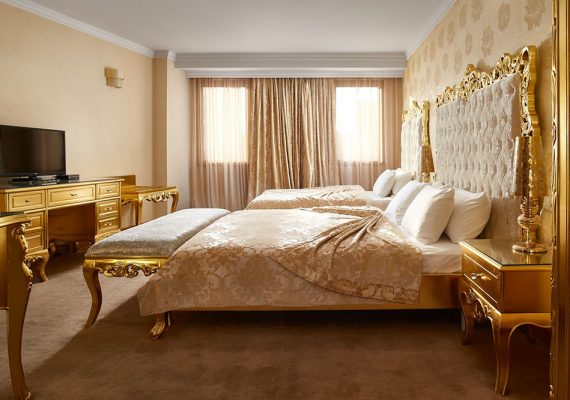 gold strike hotel rooms